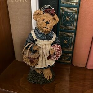 Boyds Bears & Friends 2002 Edition Molly B Berriweather